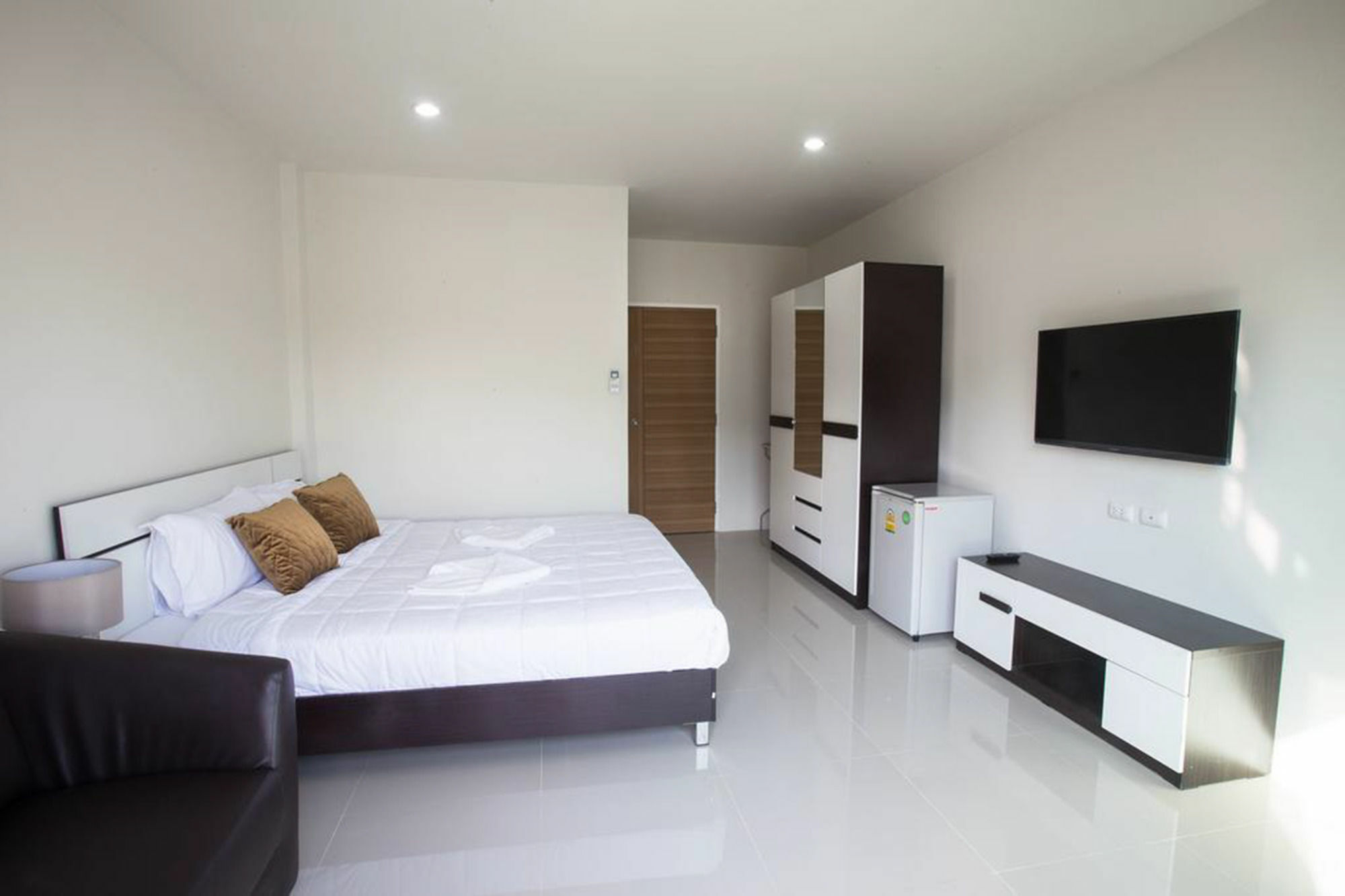 Le Fay Airport Apartment Mai Khao Екстериор снимка