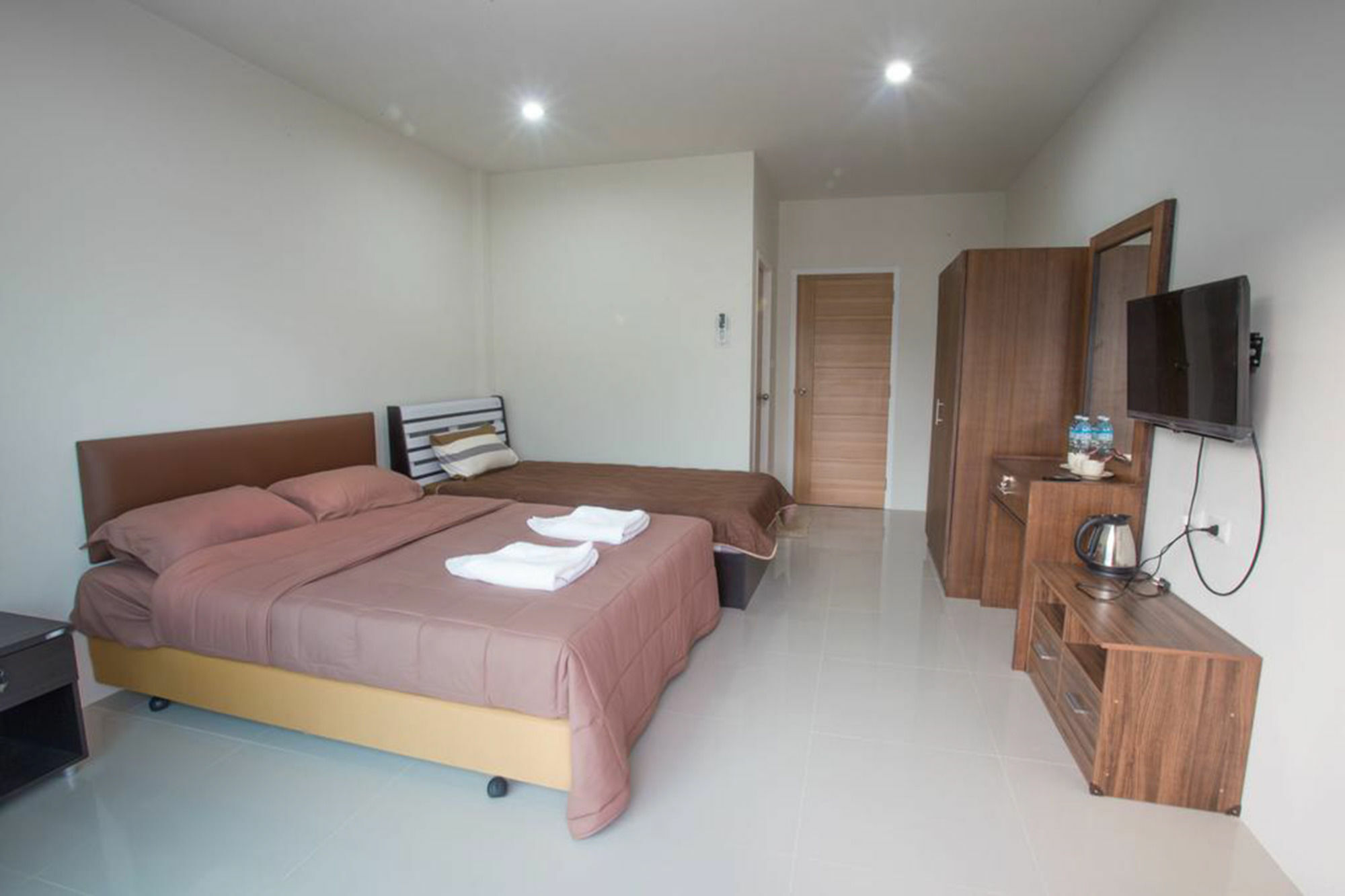 Le Fay Airport Apartment Mai Khao Екстериор снимка